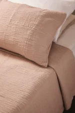 cubrecama blanca